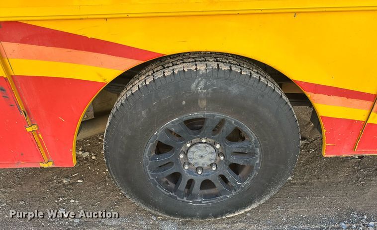 image for item ER4914 2015 Ford F350 Super Duty XL utility bed pickup truck