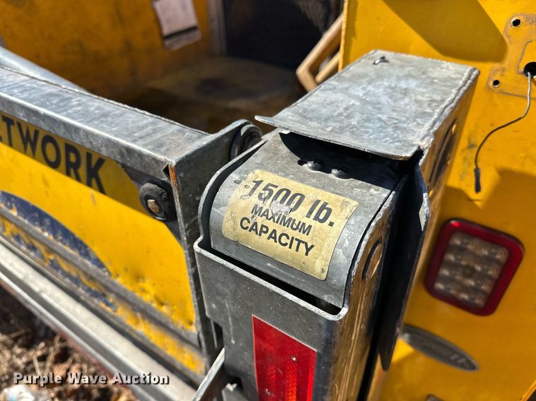 image for item ER4915 2018 Ford F350 Super Duty XL utility bed pickup truck