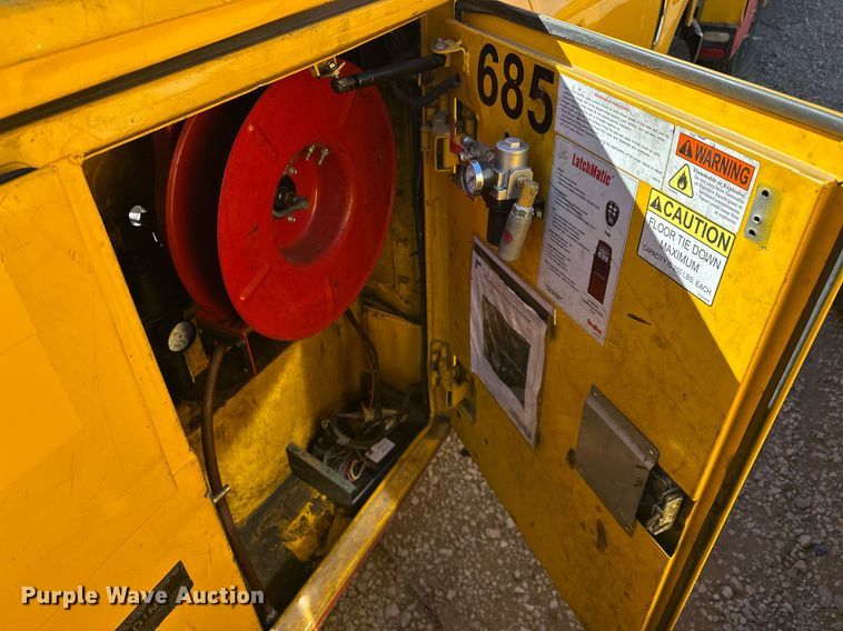 image for item ER4915 2018 Ford F350 Super Duty XL utility bed pickup truck