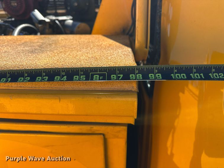 image for item ER4915 2018 Ford F350 Super Duty XL utility bed pickup truck