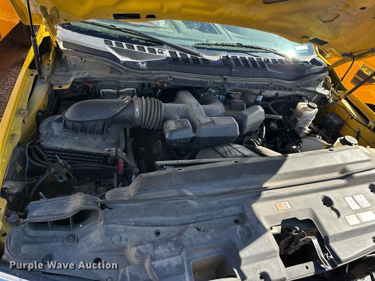 image for item ER4915 2018 Ford F350 Super Duty XL utility bed pickup truck