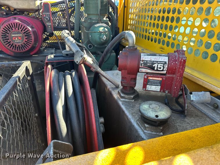 image for item ER4916 2017 Ford F350 Super Duty XL utility bed pickup truck