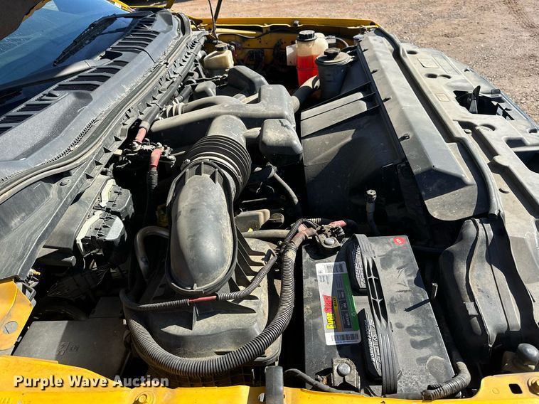 image for item ER4916 2017 Ford F350 Super Duty XL utility bed pickup truck