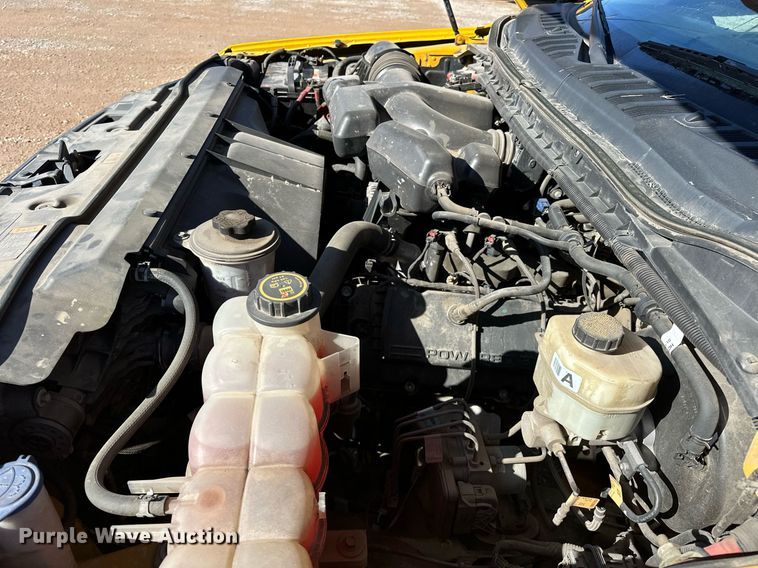 image for item ER4916 2017 Ford F350 Super Duty XL utility bed pickup truck