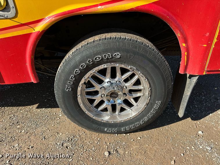 image for item ER4916 2017 Ford F350 Super Duty XL utility bed pickup truck