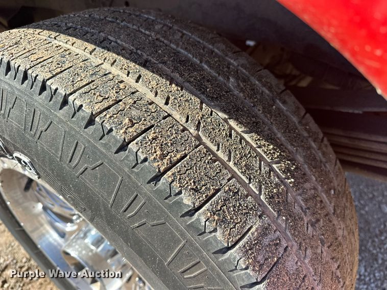 image for item ER4916 2017 Ford F350 Super Duty XL utility bed pickup truck