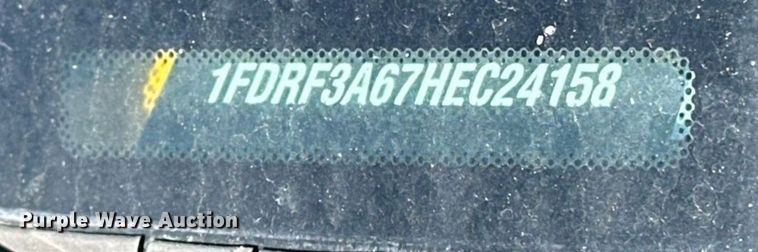 image for item ER4916 2017 Ford F350 Super Duty XL utility bed pickup truck