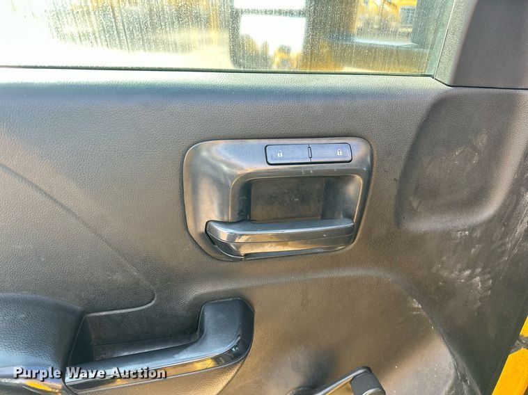 image for item ER4918 2016 Chevrolet Silverado 3500HD utility bed pickup truck