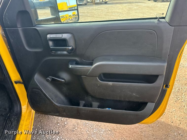 image for item ER4918 2016 Chevrolet Silverado 3500HD utility bed pickup truck