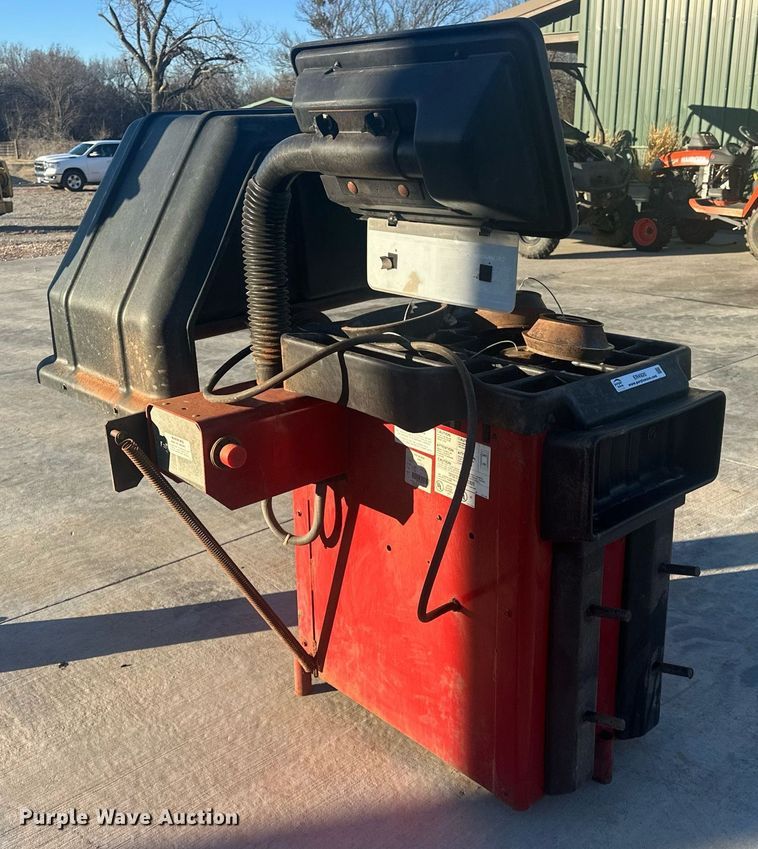 image for item ER4920 Coats 1050S tire balancer
