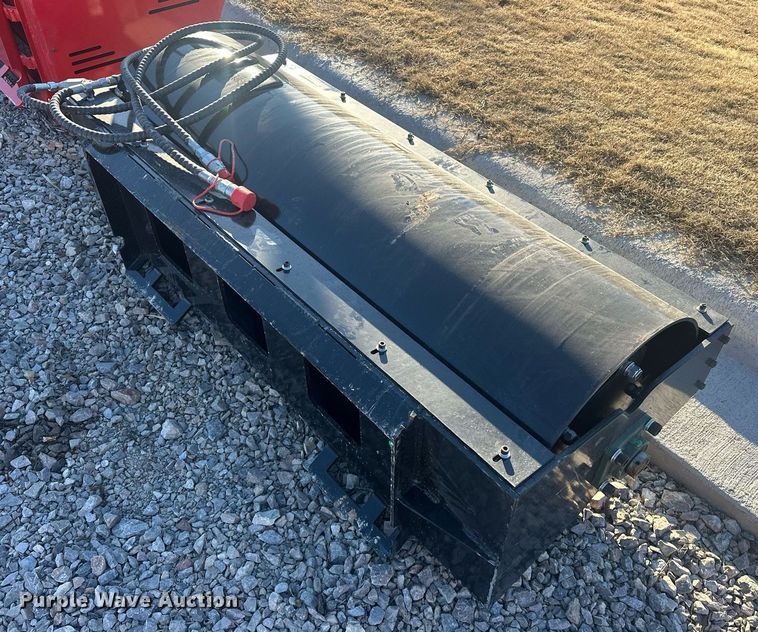 image for item ER4924 2024 GIYI GY-VR59 skid steer vibratory roller
