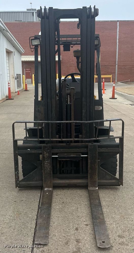 image for item ER4945 2000 Yale GLP065TGNUAE093 forklift