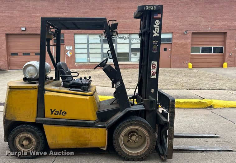 image for item ER4945 2000 Yale GLP065TGNUAE093 forklift