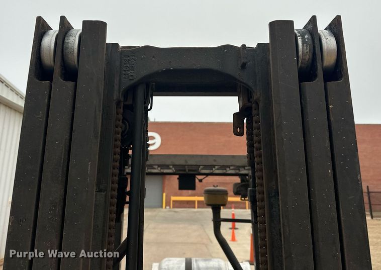 image for item ER4945 2000 Yale GLP065TGNUAE093 forklift