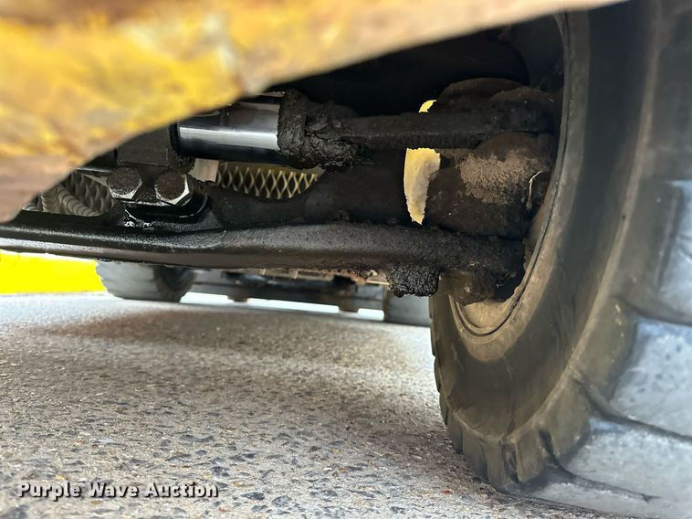 image for item ER4945 2000 Yale GLP065TGNUAE093 forklift