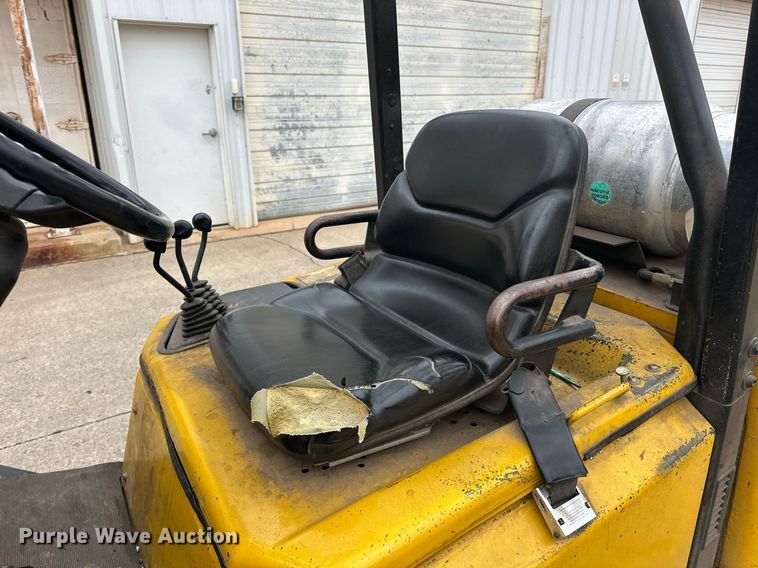 image for item ER4945 2000 Yale GLP065TGNUAE093 forklift