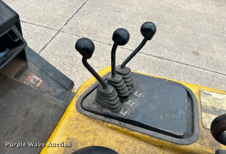 image for item ER4945 2000 Yale GLP065TGNUAE093 forklift