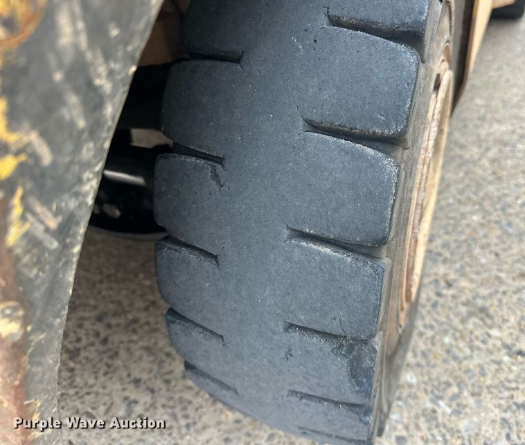 image for item ER4945 2000 Yale GLP065TGNUAE093 forklift