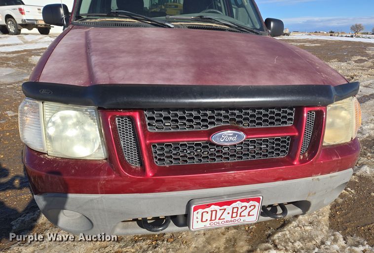 image for item ER5120 2003 Ford Explorer Sport Trac pickup truck
