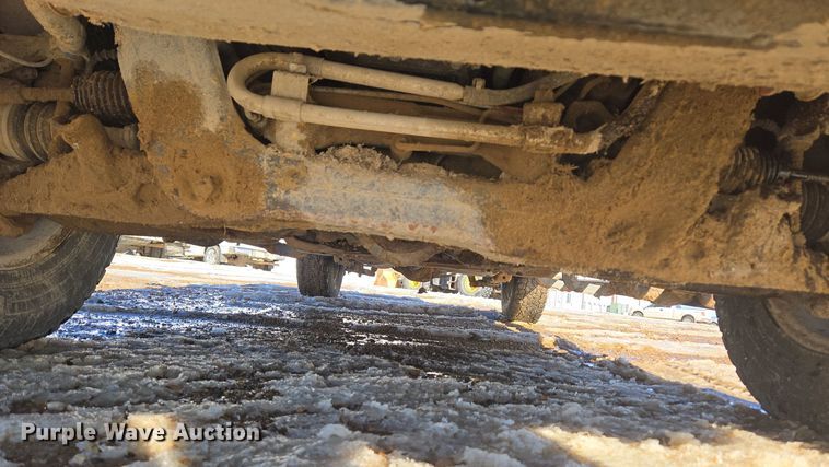 image for item ER5120 2003 Ford Explorer Sport Trac pickup truck