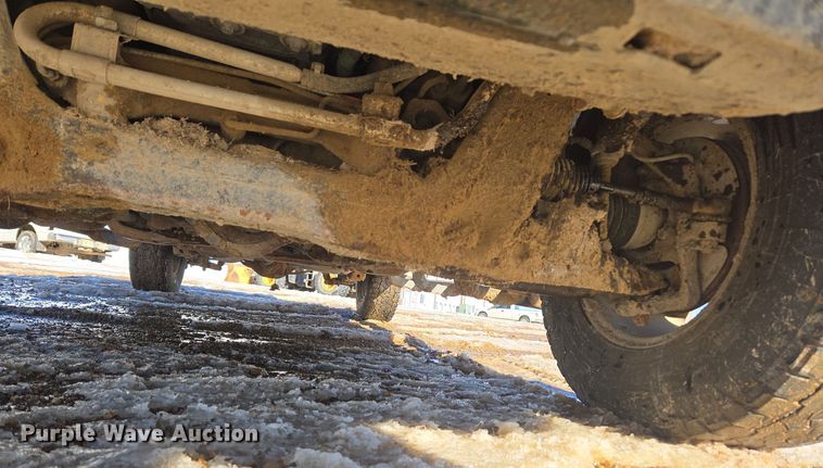 image for item ER5120 2003 Ford Explorer Sport Trac pickup truck