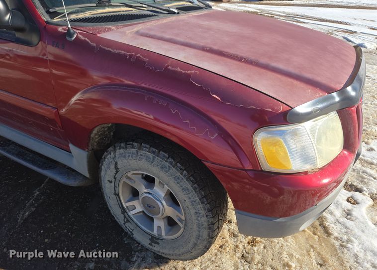 image for item ER5120 2003 Ford Explorer Sport Trac pickup truck