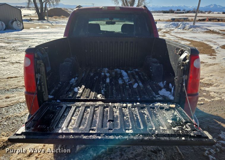 image for item ER5120 2003 Ford Explorer Sport Trac pickup truck