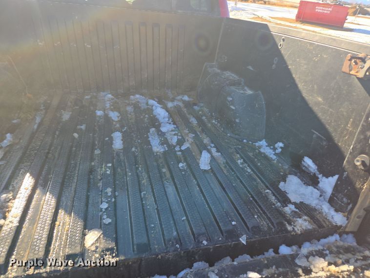 image for item ER5120 2003 Ford Explorer Sport Trac pickup truck