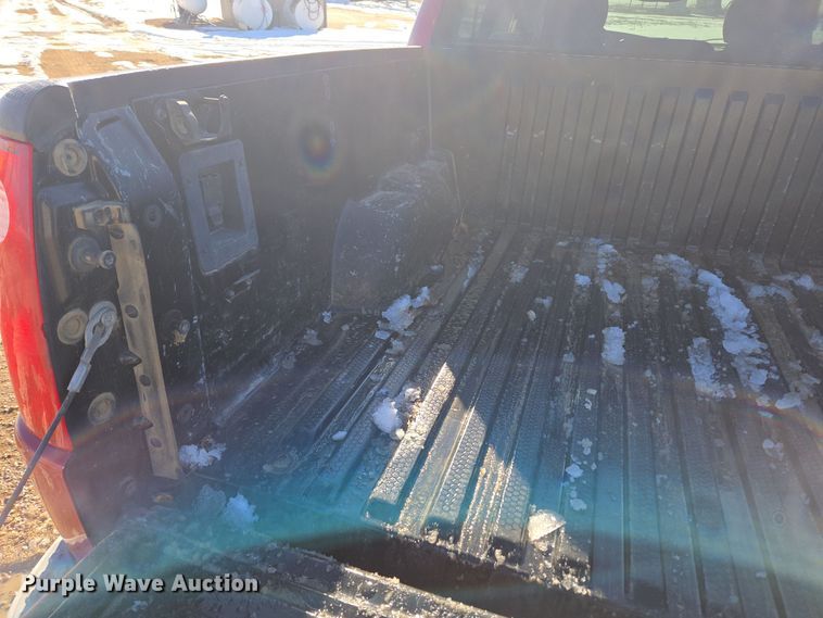 image for item ER5120 2003 Ford Explorer Sport Trac pickup truck