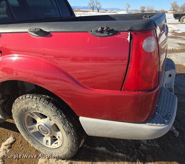 image for item ER5120 2003 Ford Explorer Sport Trac pickup truck