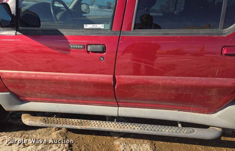 image for item ER5120 2003 Ford Explorer Sport Trac pickup truck