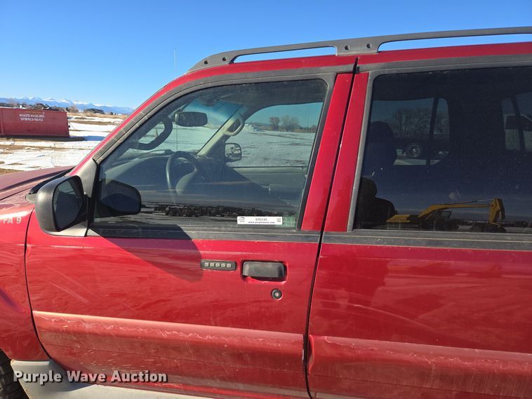 image for item ER5120 2003 Ford Explorer Sport Trac pickup truck