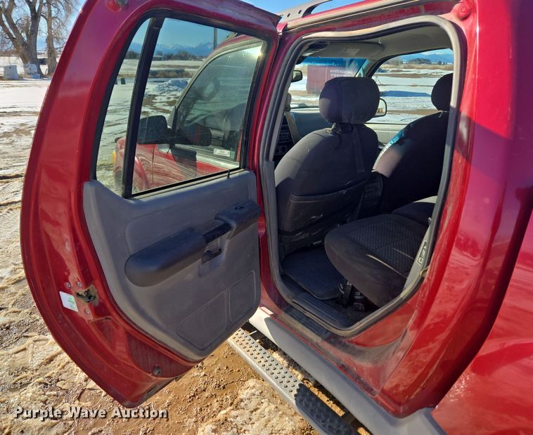 image for item ER5120 2003 Ford Explorer Sport Trac pickup truck