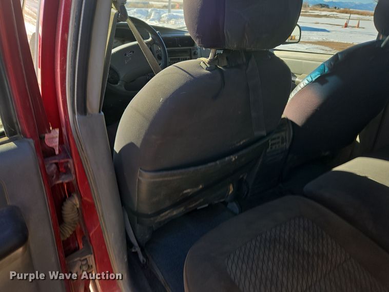 image for item ER5120 2003 Ford Explorer Sport Trac pickup truck