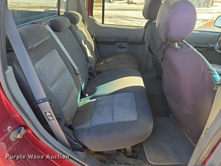 image for item ER5120 2003 Ford Explorer Sport Trac pickup truck