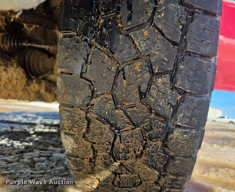 image for item ER5120 2003 Ford Explorer Sport Trac pickup truck