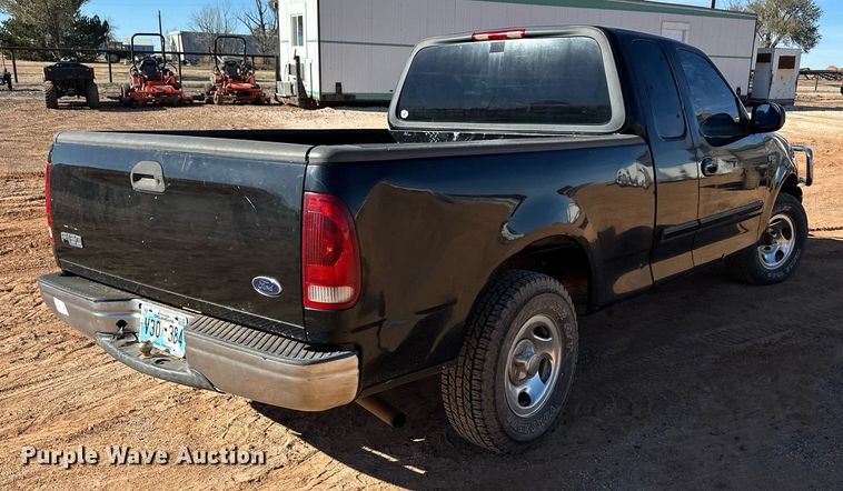 image for item ER8360 2003 Ford F150 SuperCab pickup truck