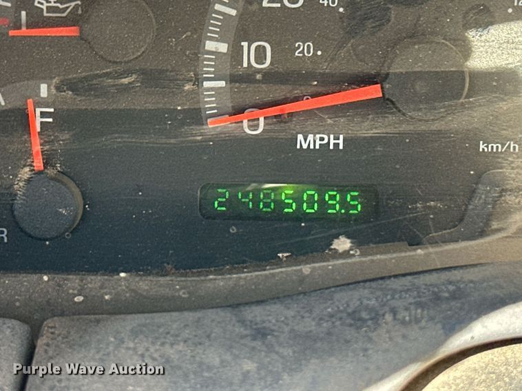 image for item ER8360 2003 Ford F150 SuperCab pickup truck