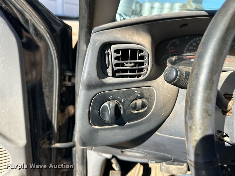 image for item ER8360 2003 Ford F150 SuperCab pickup truck