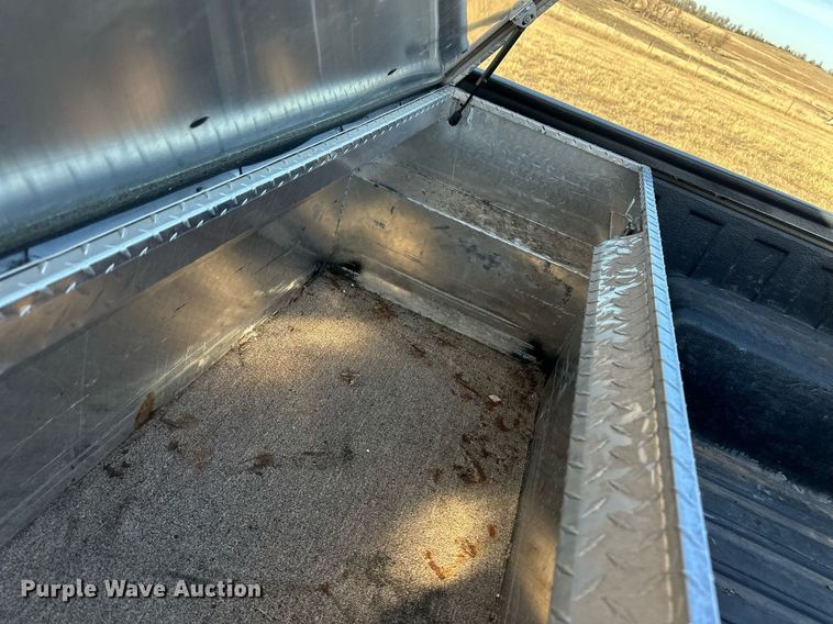 image for item ER8480 2005 Chevrolet Silverado 1500  Ext. Cab pickup truck