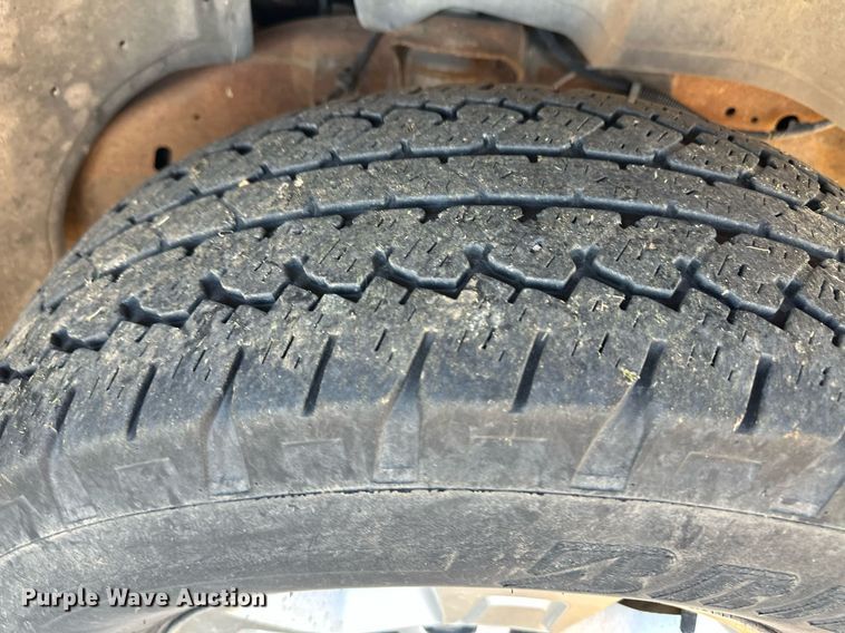 image for item ER8480 2005 Chevrolet Silverado 1500  Ext. Cab pickup truck