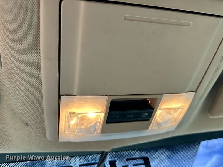 image for item ER8663 2011 Ford F150 SuperCrew pickup truck