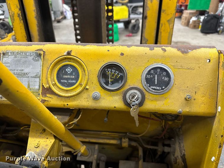 image for item LH9451 Allis-Chalmers FPL40-24 forklift