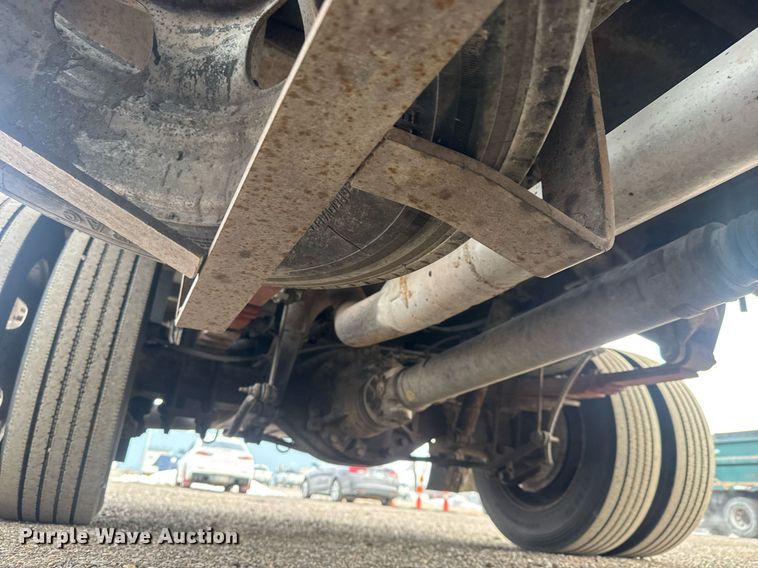 image for item LH9455 2011 Dodge Ram 4500HD Crew Cab flatbed truck