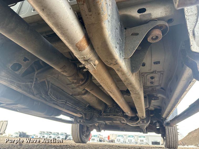 image for item LH9455 2011 Dodge Ram 4500HD Crew Cab flatbed truck