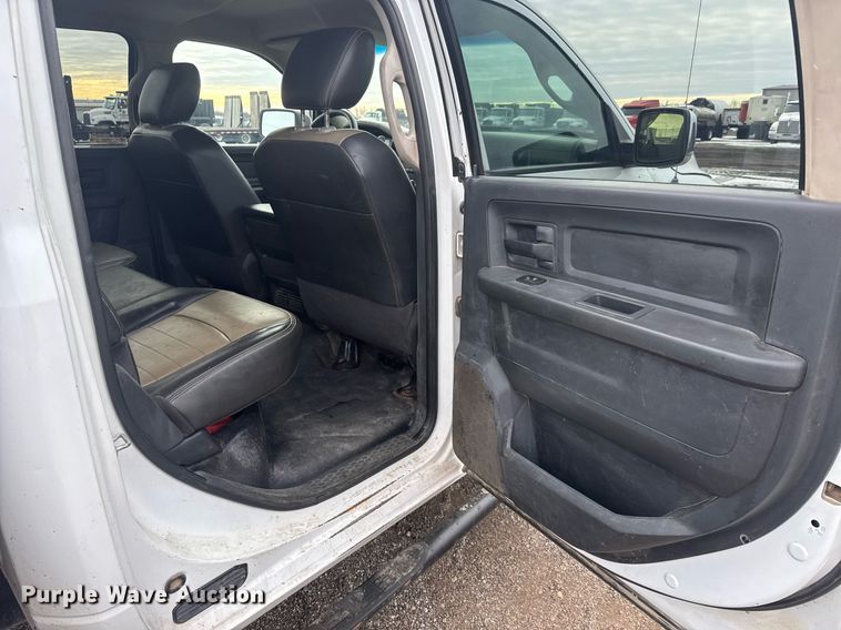 image for item LH9455 2011 Dodge Ram 4500HD Crew Cab flatbed truck