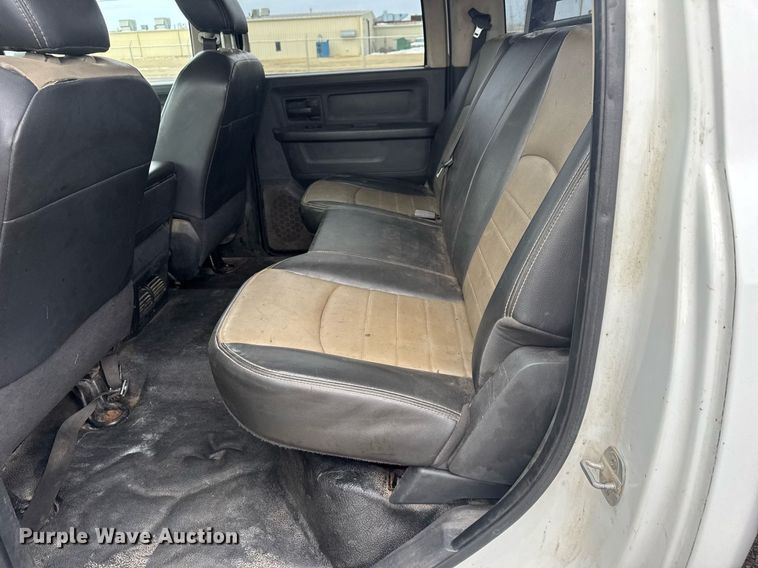 image for item LH9455 2011 Dodge Ram 4500HD Crew Cab flatbed truck