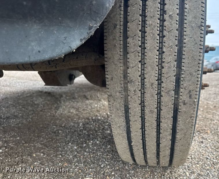 image for item LH9455 2011 Dodge Ram 4500HD Crew Cab flatbed truck