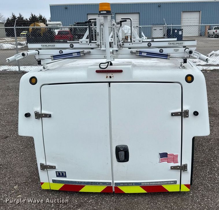 image for item LH9457 Maranda M-170 pickup truck topper