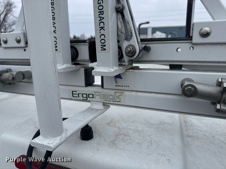 image for item LH9457 Maranda M-170 pickup truck topper